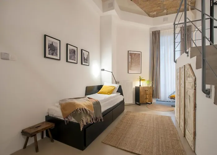 Historic In Downtown Apartment